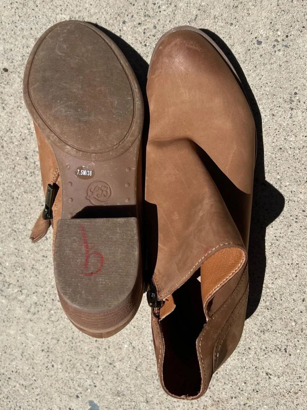 Lucky Brand Tan Brown Leather Low Block Heel Ankle Booties Size 7.5M